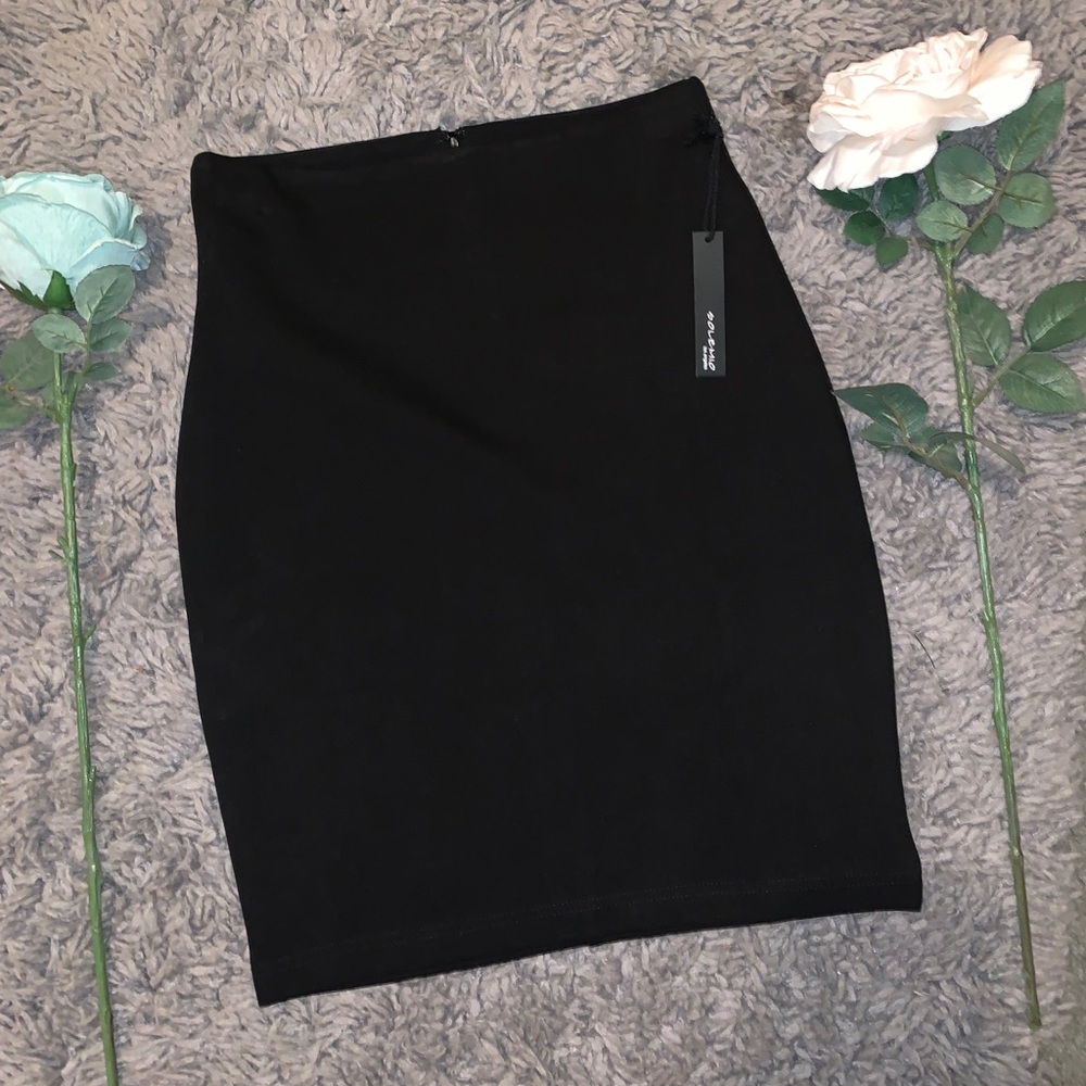 Classy Black Pencil Skirt ✏️